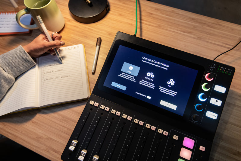 Mackie DLZ Creator Digital Mixer / Recorder