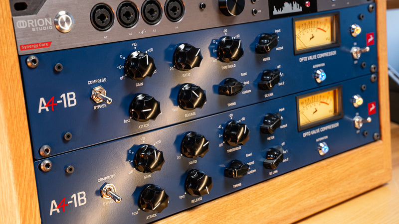 Antelope Audio A4-1B Analog-Automated Opto Valve Compressor