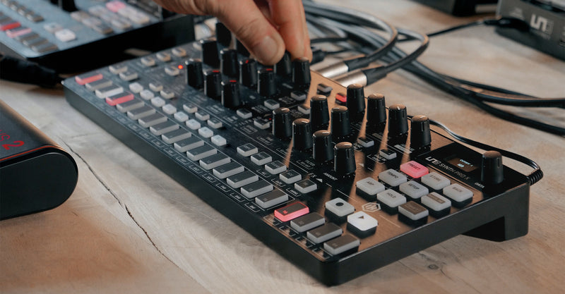 IK Multimedia UNO Synth Pro X Analog Synthesizer