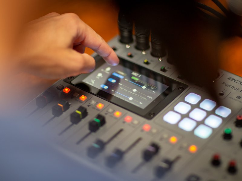 Zoom PodTrak P8 8-Track Podcast Recorder
