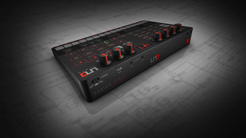 IK Multimedia UNO Synth Analog Synthesizer