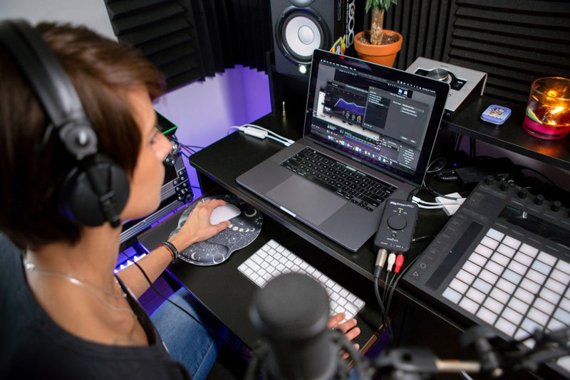 IK Multimedia iRig Stream Pro Streaming Audio Interface