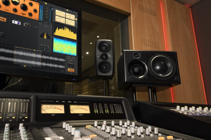 IK Multimedia iLoud MTM Active Monitors (Pair)