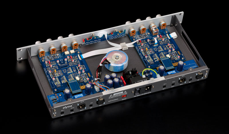 Elysia karacter Discrete Class-A Stereo Equalizer